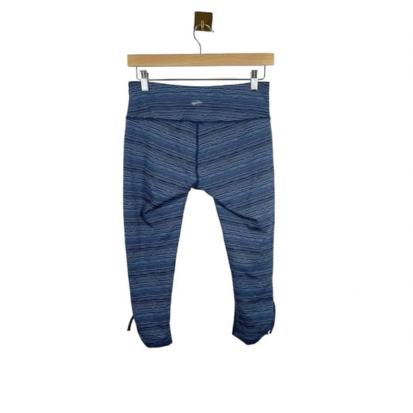 NWOT Brooks Women’s Urban Run Capri Patterned Leggings in Blue Size S - Picture 9 of 13